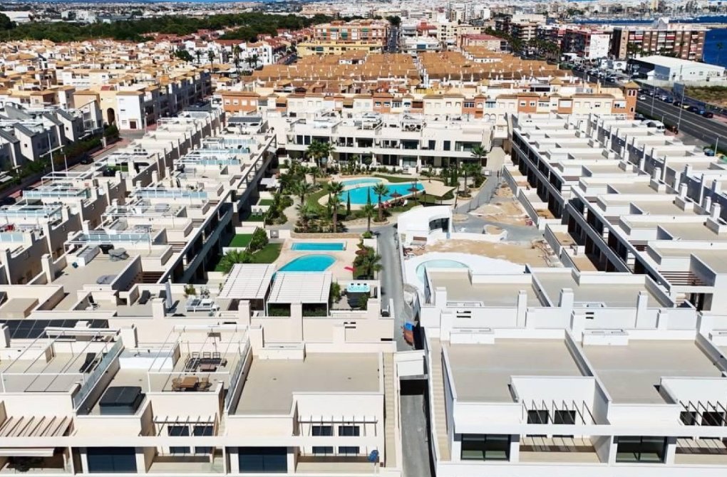 Resale - Apartment - Torrevieja - La Veleta