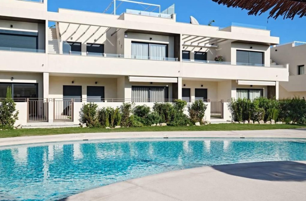 Resale - Apartment - Torrevieja - La Veleta