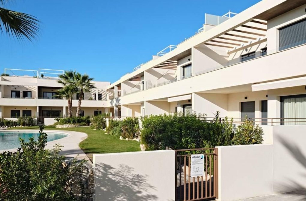 Resale - Apartment - Torrevieja - La Veleta