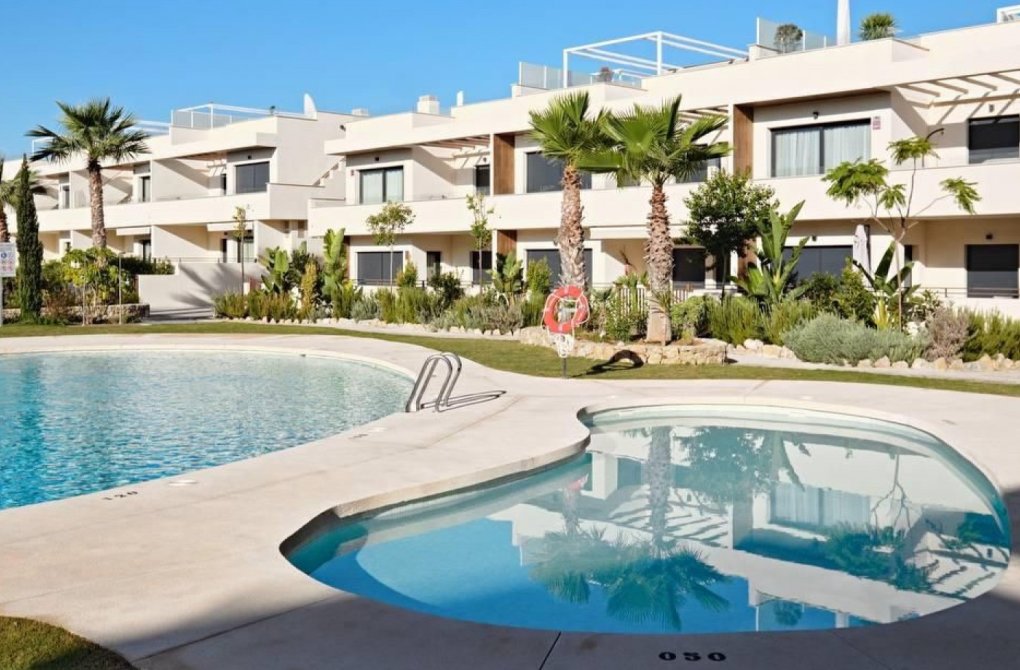 Resale - Apartment - Torrevieja - La Veleta