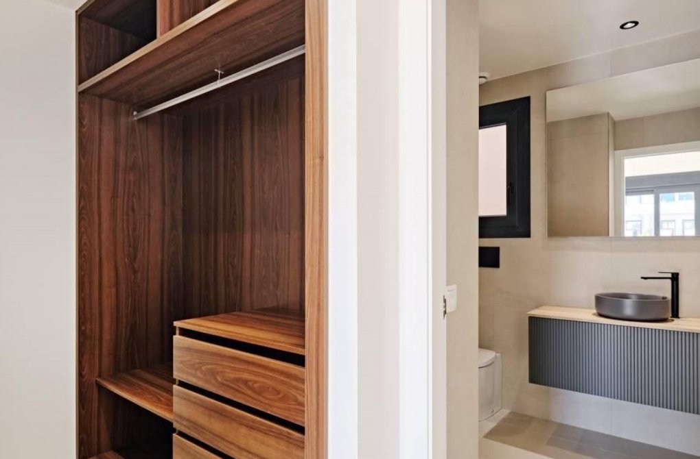 Resale - Apartment - Torrevieja - La Veleta