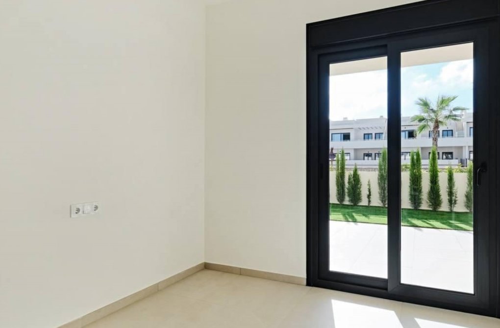 Resale - Apartment - Torrevieja - La Veleta