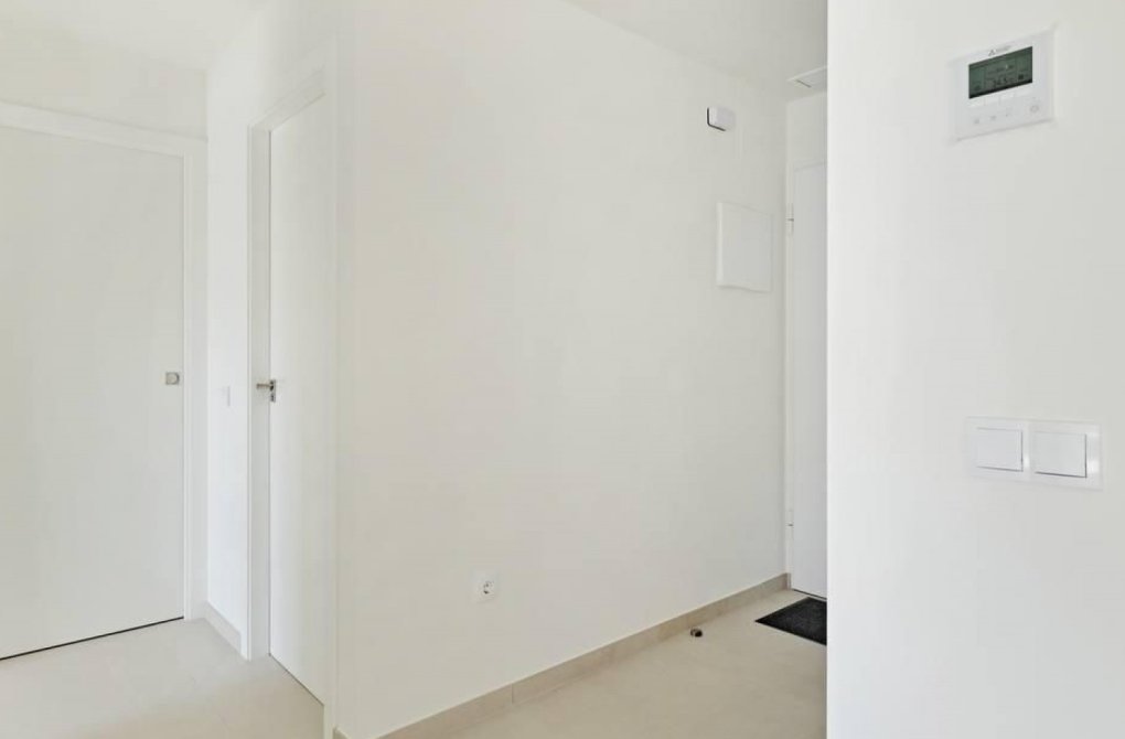 Resale - Apartment - Torrevieja - La Veleta