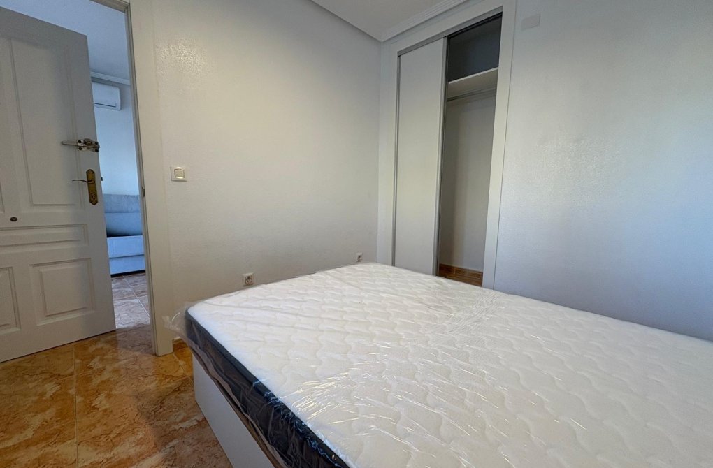 Resale - Bungalow - Torrevieja - Parque Acuático - Sector 25