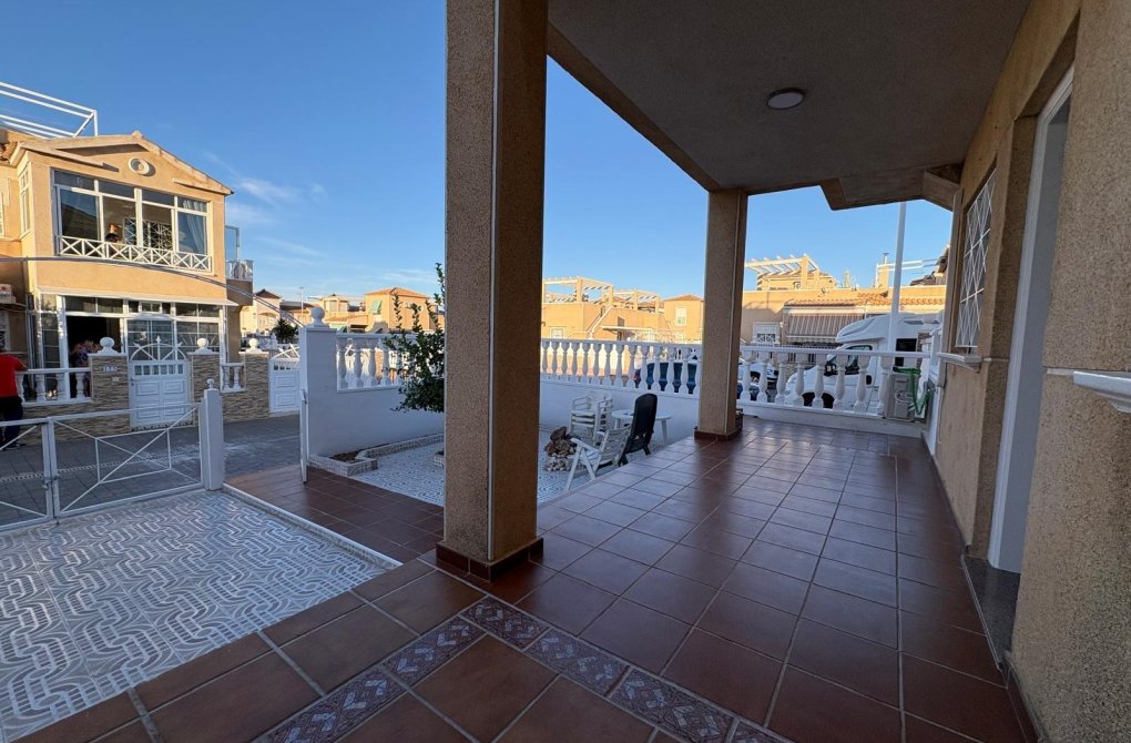 Resale - Bungalow - Torrevieja - Parque Acuático - Sector 25