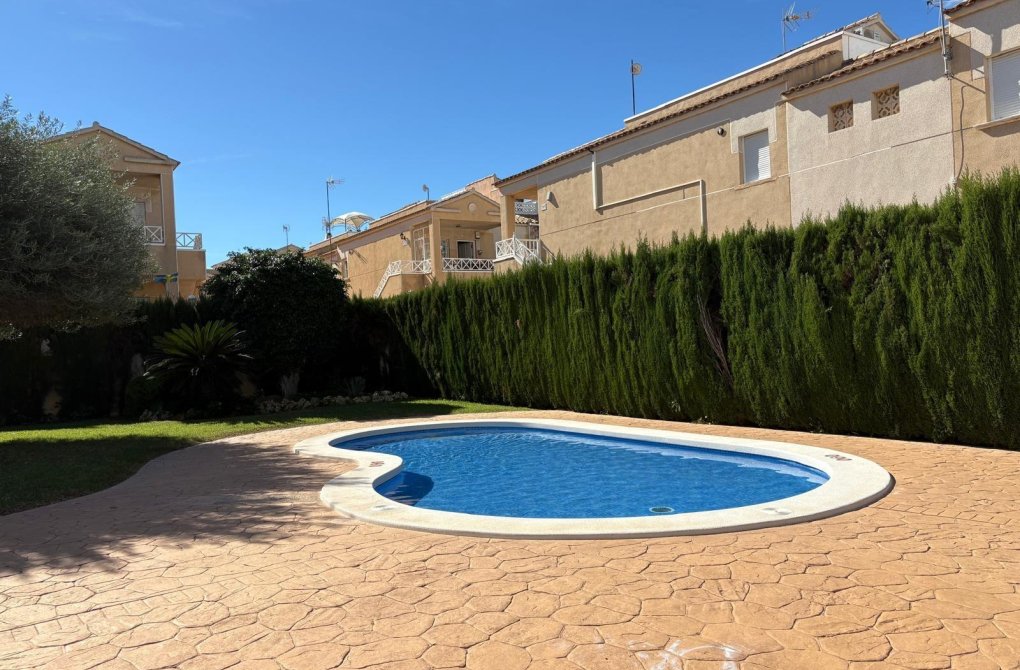 Resale - Bungalow - Torrevieja - Parque Acuático - Sector 25