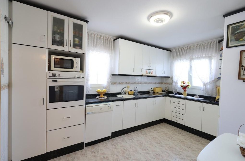 Resale - Chalet - Orihuela Costa - Villamartín-Las Filipinas