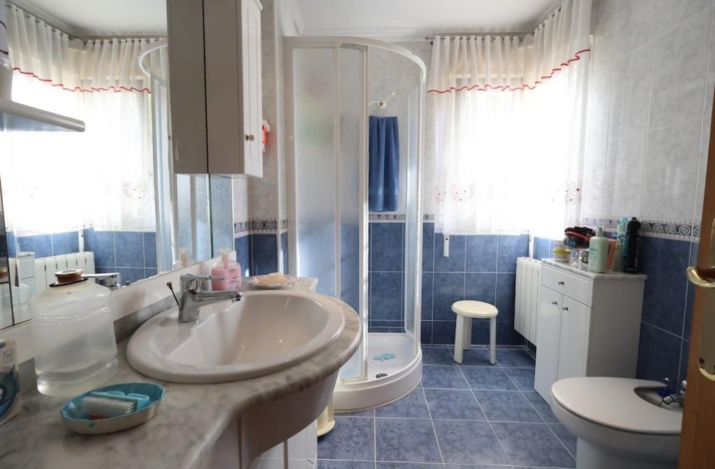 Resale - Chalet - Orihuela Costa - Villamartín-Las Filipinas