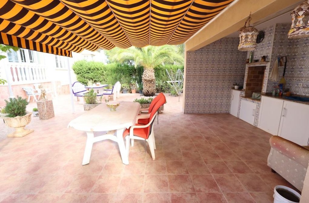 Resale - Chalet - Orihuela Costa - Villamartín-Las Filipinas