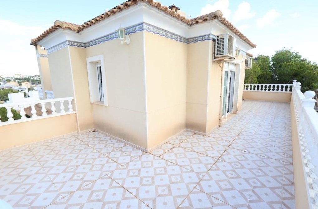 Resale - Chalet - Orihuela Costa - Villamartín-Las Filipinas
