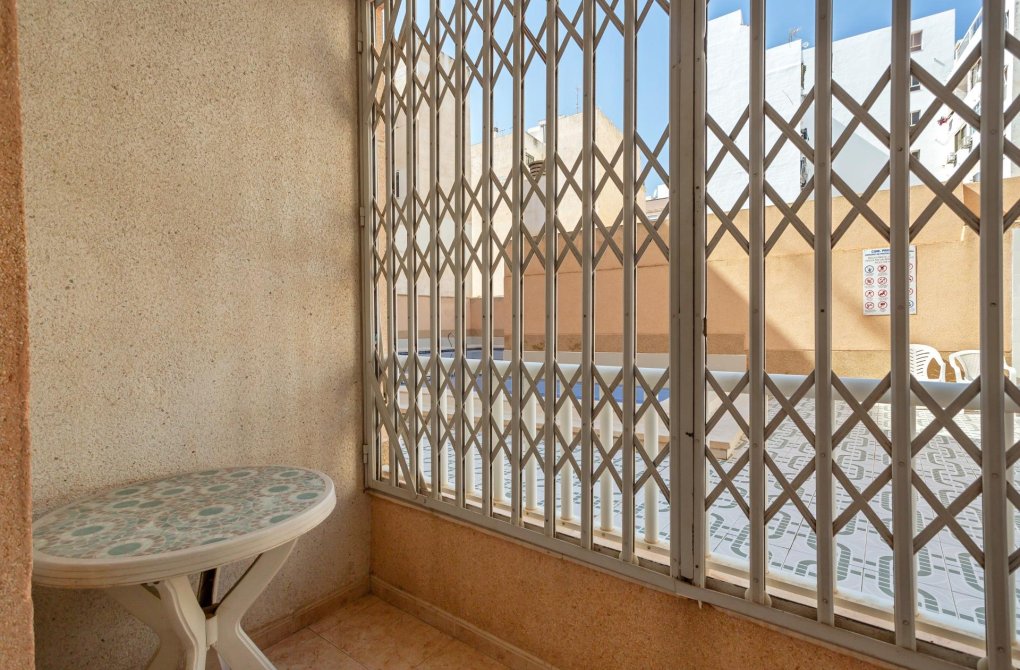 Resale - Apartment - Torrevieja - Centro