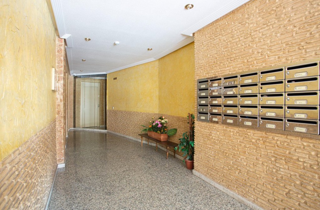 Resale - Apartment - Torrevieja - Centro