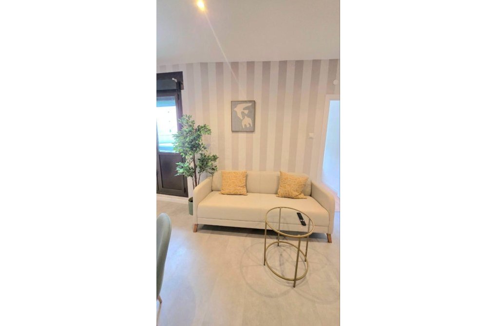 Resale - Apartment - Oviedo - Auditorio-Seminario-Parque de Invierno