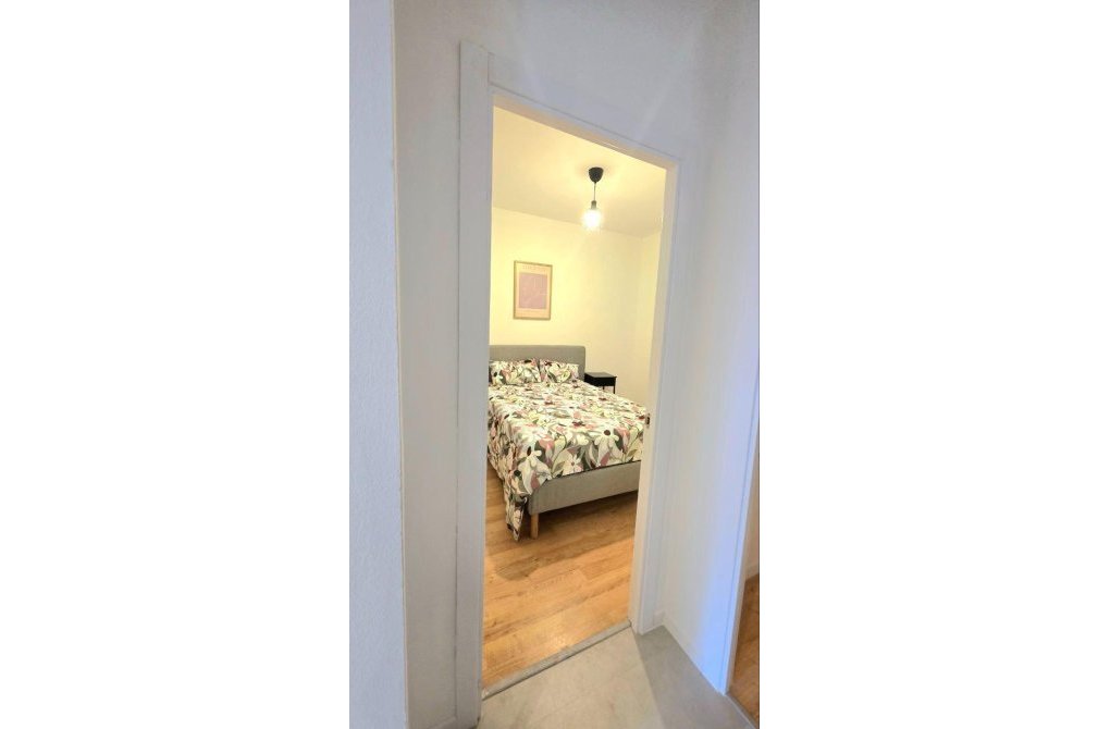 Resale - Apartment - Oviedo - Auditorio-Seminario-Parque de Invierno