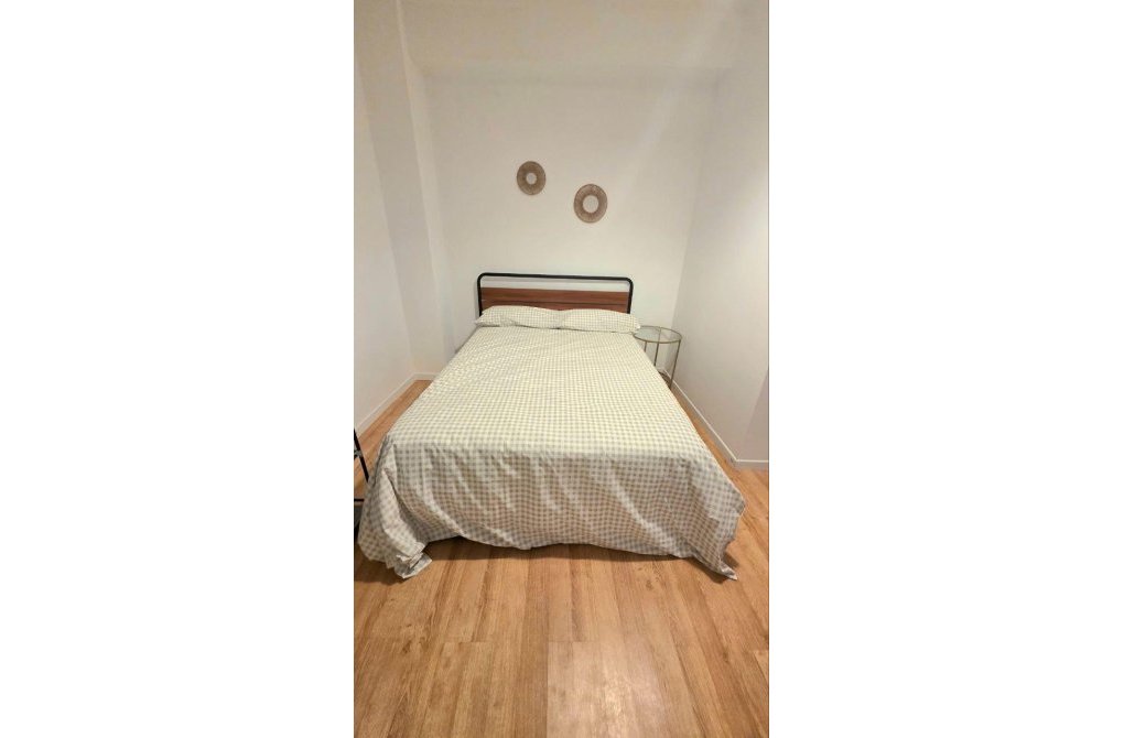 Resale - Apartment - Oviedo - Auditorio-Seminario-Parque de Invierno