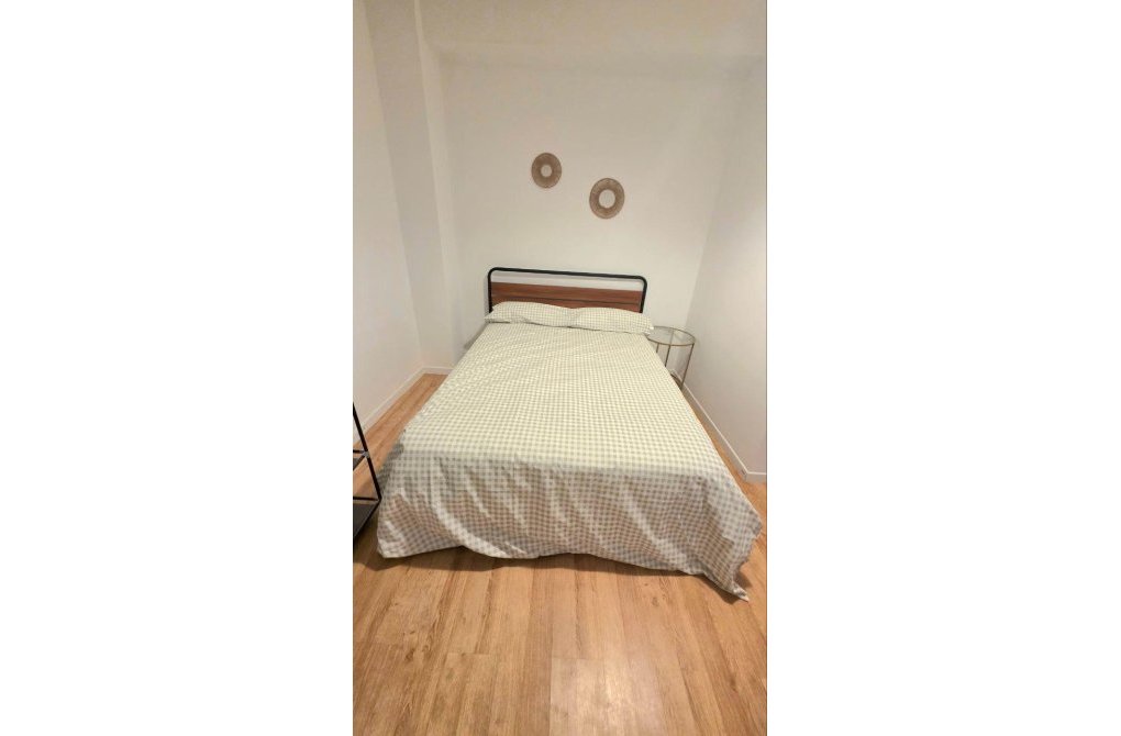 Resale - Apartment - Oviedo - Auditorio-Seminario-Parque de Invierno