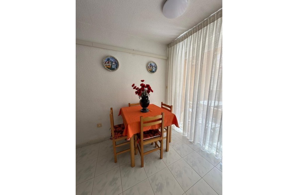 Resale - Apartment - Torrevieja - Playa del cura