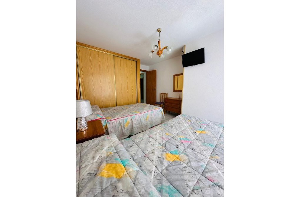 Resale - Apartment - Torrevieja - Playa del cura