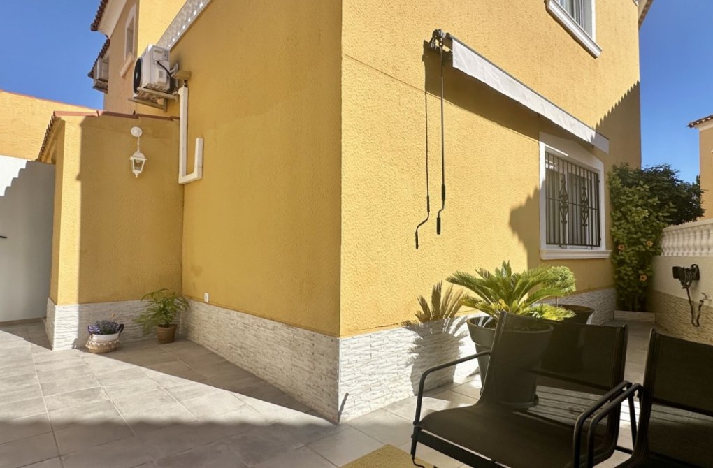 Resale - Townhouse - Orihuela Costa - La Florida