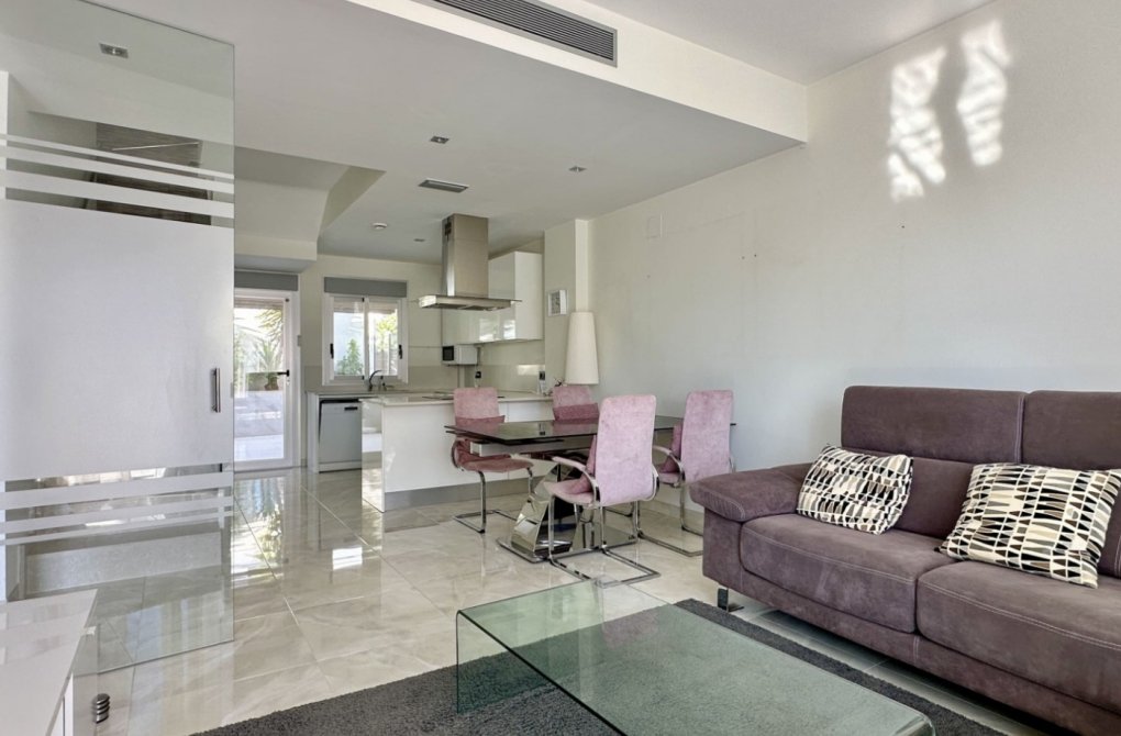 Reventa - Villa independiente - Orihuela Costa - Lomas de Cabo Roig