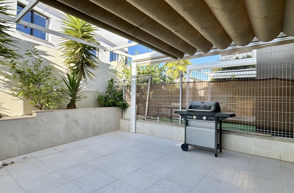 Reventa - Villa independiente - Orihuela Costa - Lomas de Cabo Roig