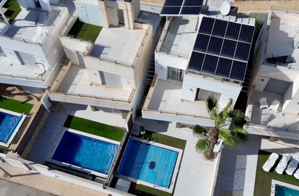 Reventa - Villa independiente - Orihuela Costa - Lomas de Cabo Roig