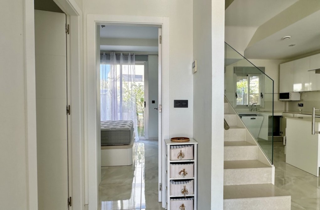 Reventa - Villa independiente - Orihuela Costa - Lomas de Cabo Roig