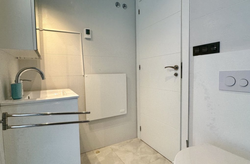 Reventa - Villa independiente - Orihuela Costa - Lomas de Cabo Roig