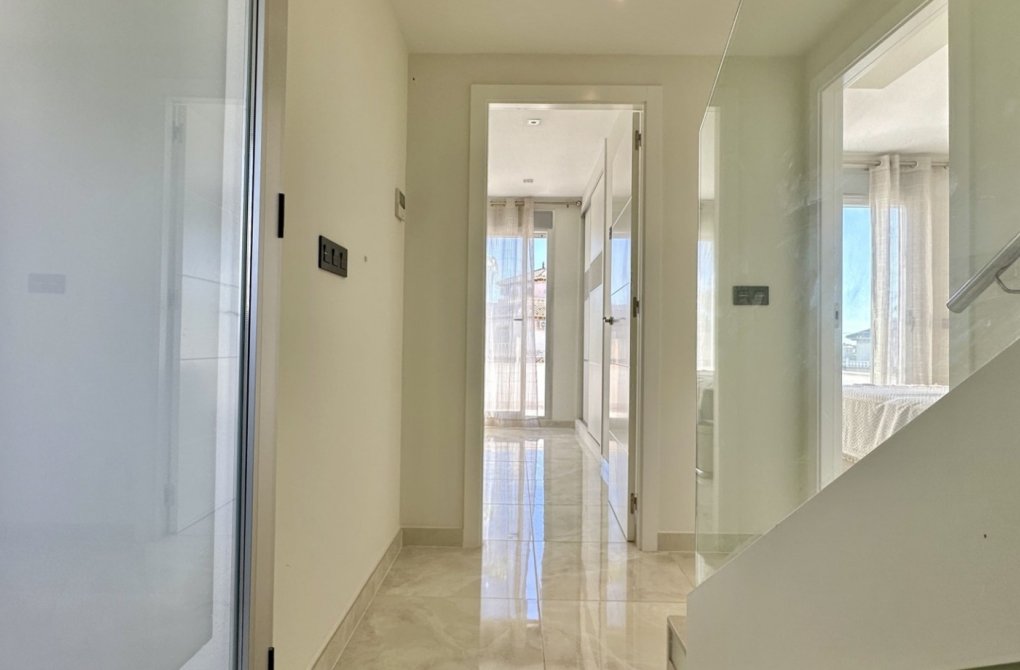 Reventa - Villa independiente - Orihuela Costa - Lomas de Cabo Roig