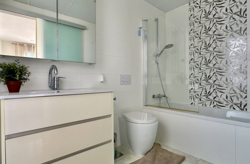 Reventa - Villa independiente - Orihuela Costa - Lomas de Cabo Roig