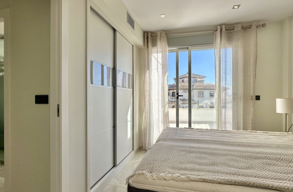 Reventa - Villa independiente - Orihuela Costa - Lomas de Cabo Roig