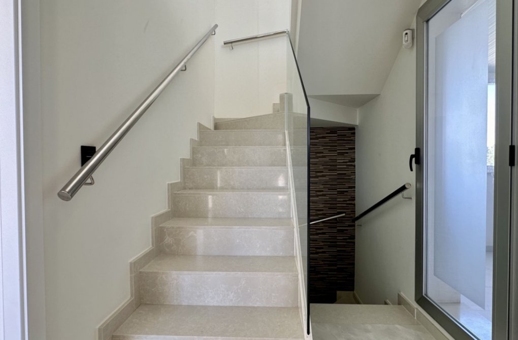 Reventa - Villa independiente - Orihuela Costa - Lomas de Cabo Roig