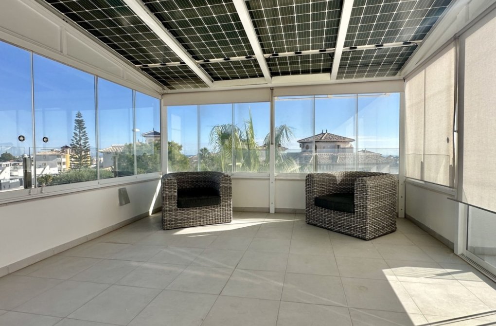 Reventa - Villa independiente - Orihuela Costa - Lomas de Cabo Roig