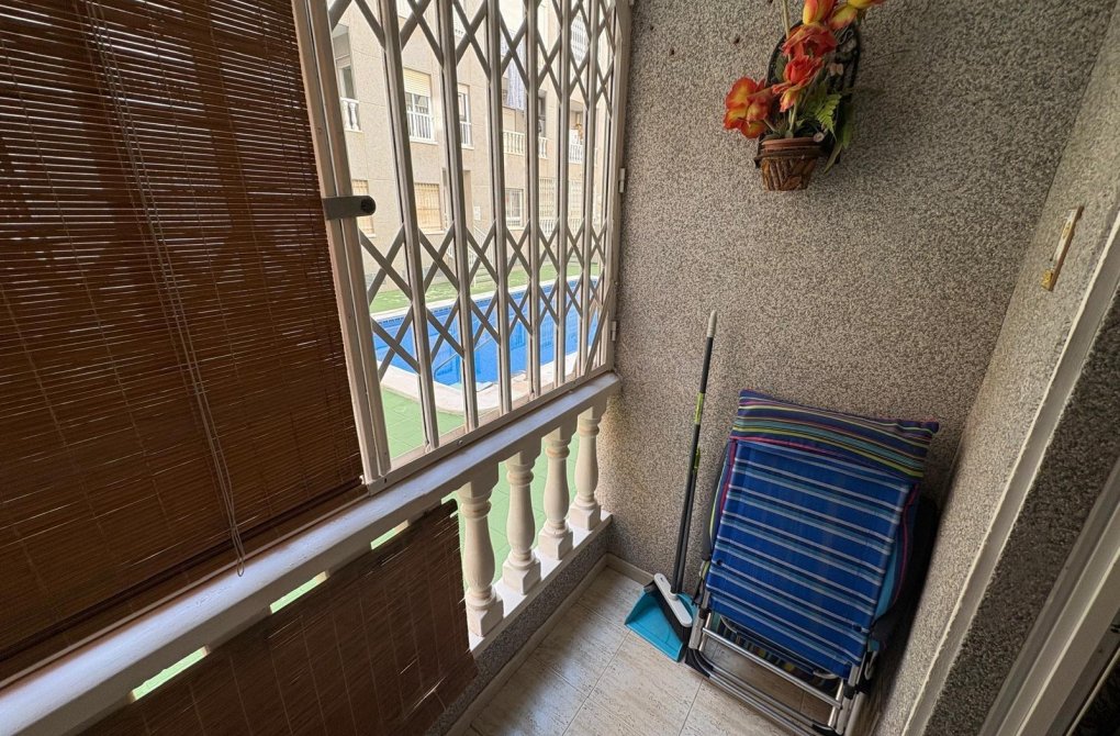 Resale - Mezzanine - Torrevieja - Centro