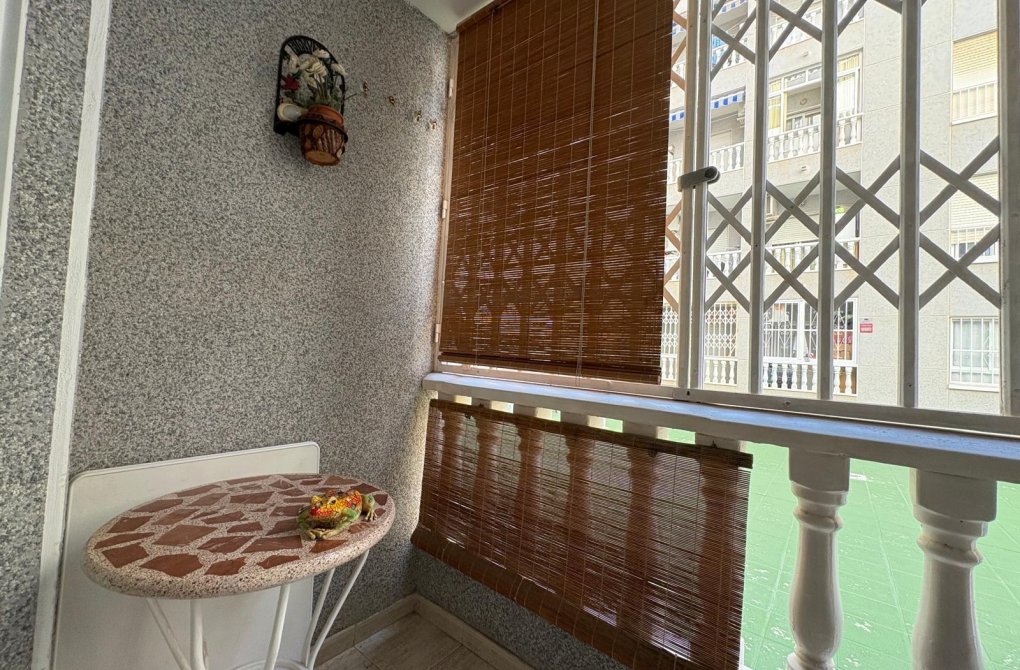 Resale - Mezzanine - Torrevieja - Centro