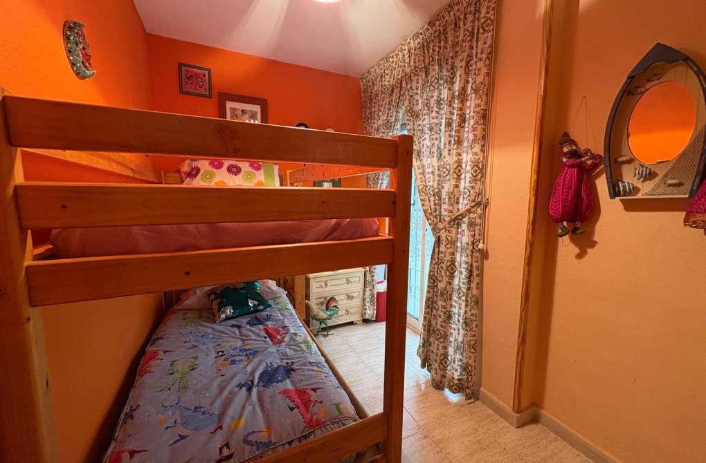 Resale - Mezzanine - Torrevieja - Centro