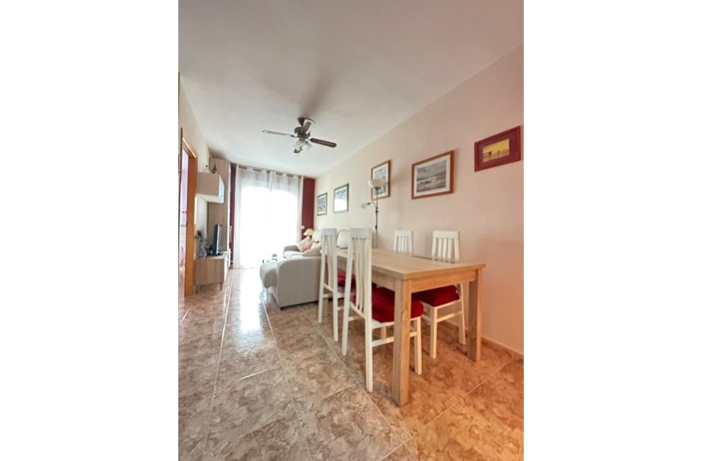 Resale - Apartment - Torrevieja - Playa del cura