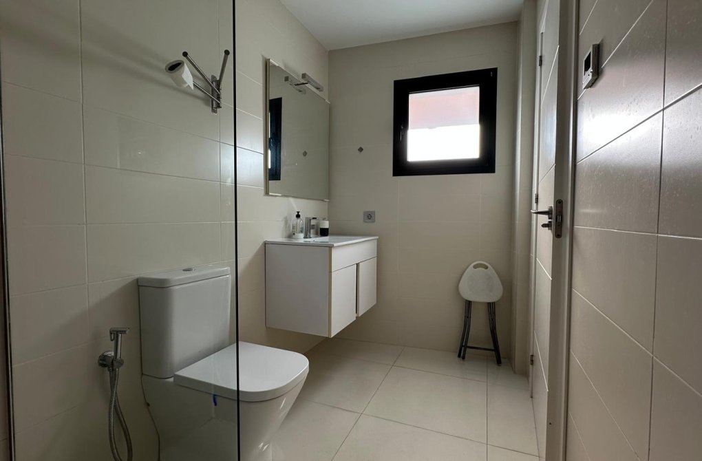 Resale - Apartment - Torrevieja - Habaneras