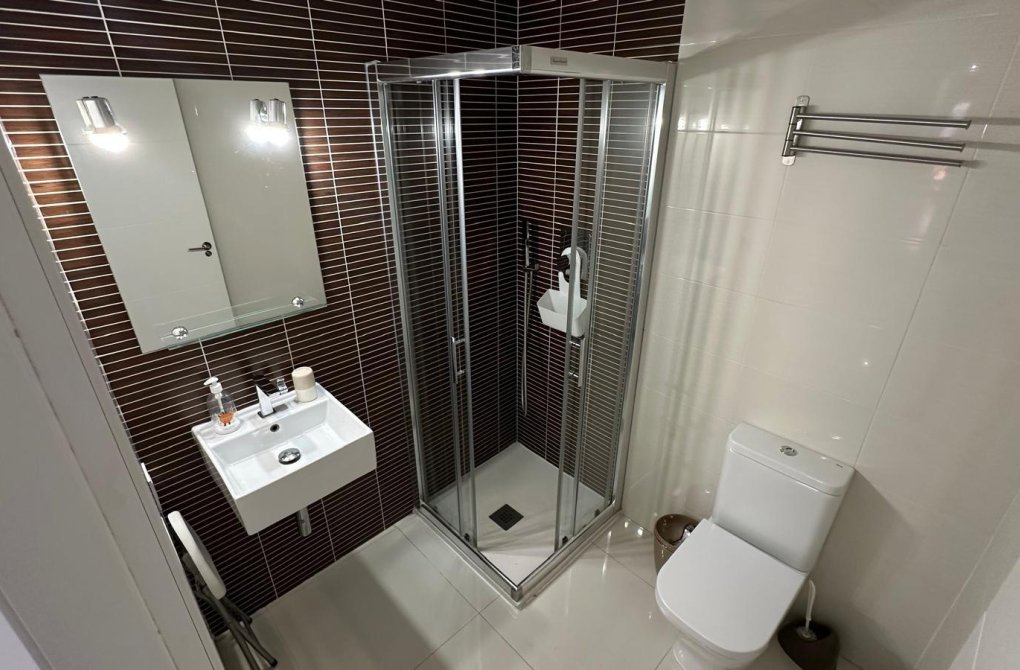 Resale - Apartment - Torrevieja - Habaneras