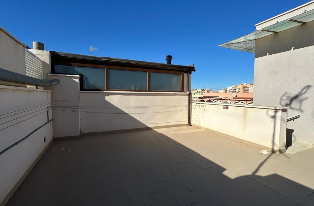 Resale - Apartment - Torrevieja - Habaneras