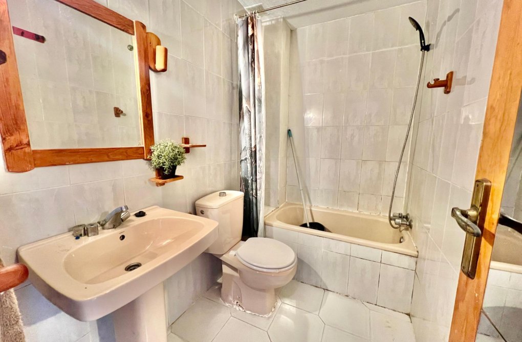 Resale - Studio - Torrevieja - Centro