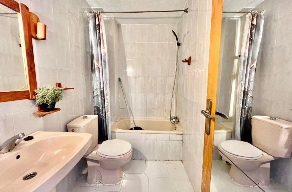 Resale - Studio - Torrevieja - Centro