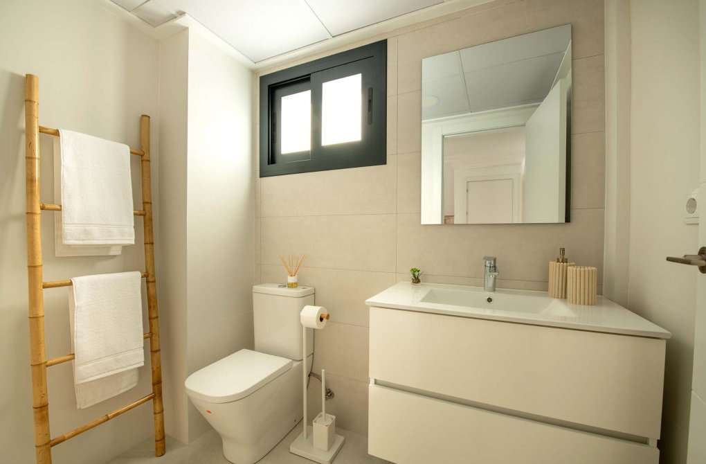 New build - Town house - Cox - San Fernando