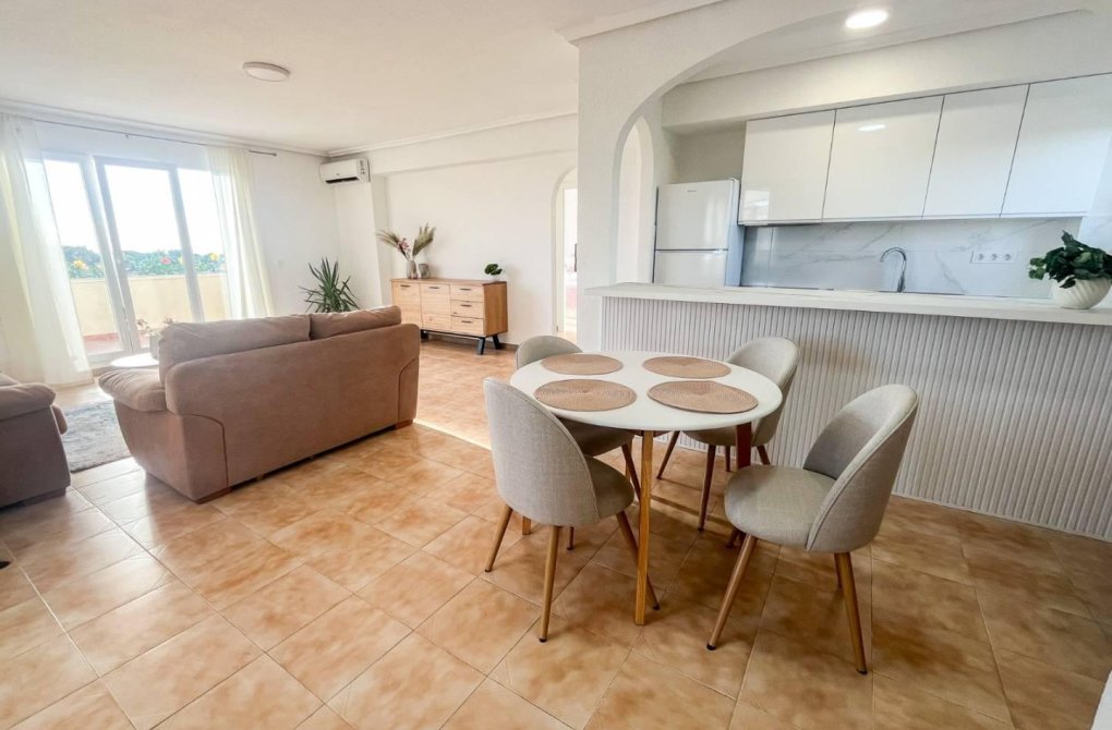 Resale - Apartamento - Torrevieja - Punta prima