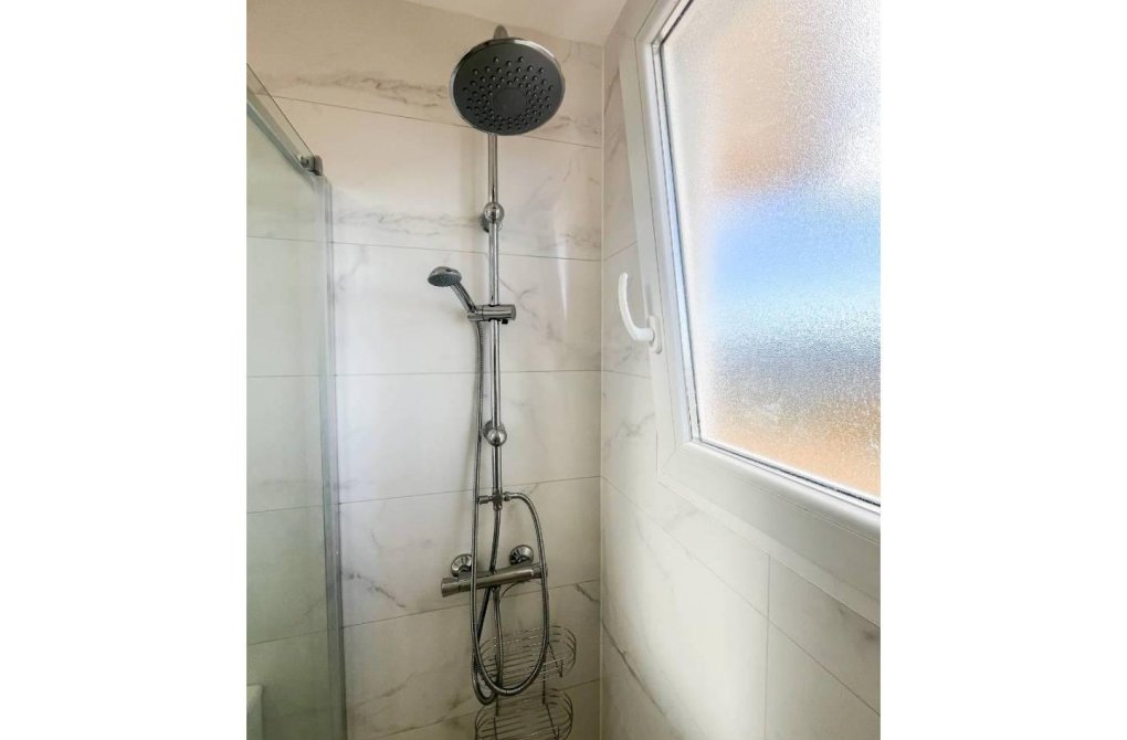 Resale - Apartamento - Torrevieja - Punta prima