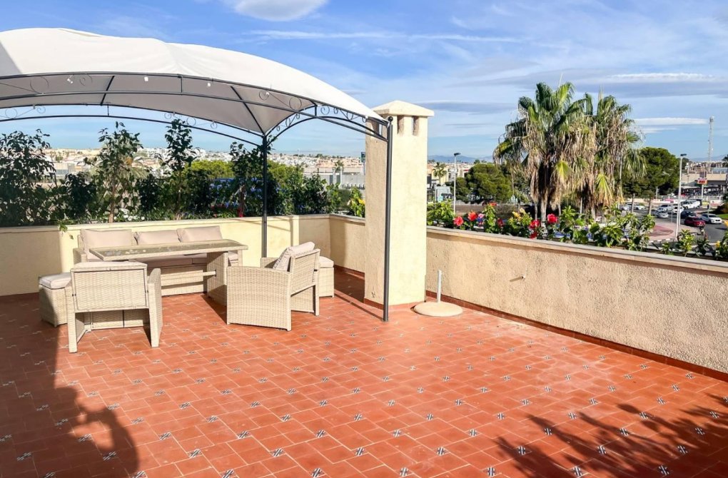 Resale - Apartamento - Torrevieja - Punta prima