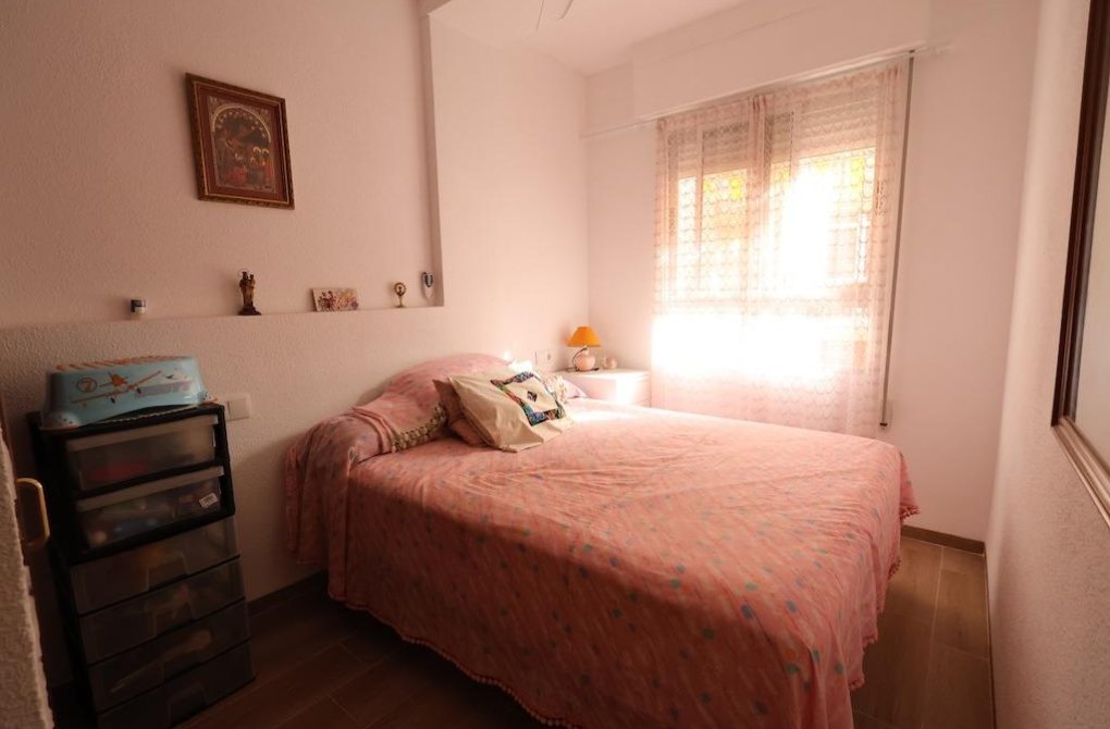 Resale - Apartment - Torrevieja - La Mata pueblo