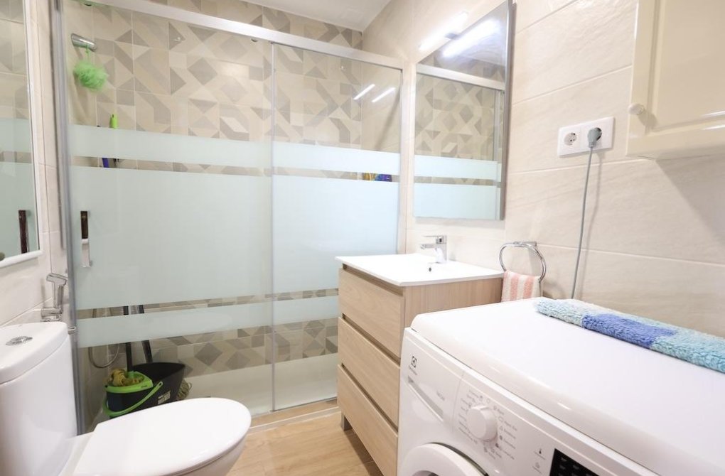 Resale - Apartment - Torrevieja - La Mata pueblo