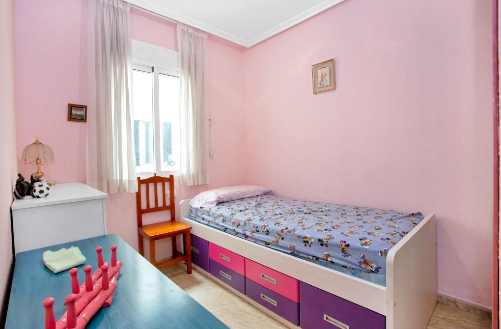 Resale - Apartment - Torrevieja - Playa de los Locos