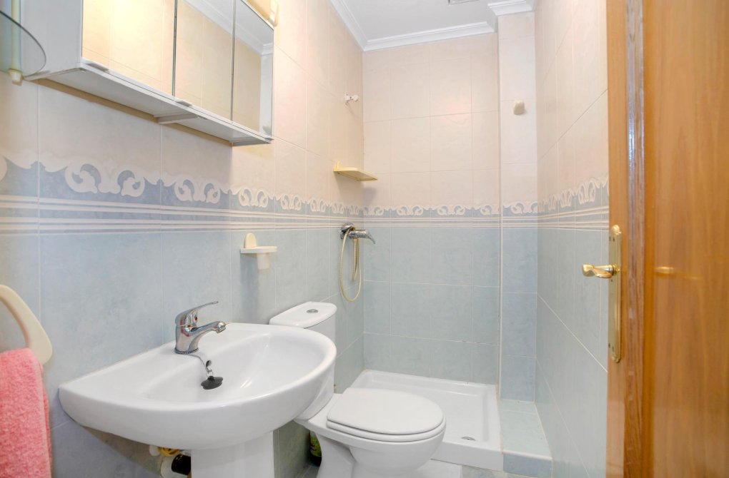 Resale - Apartment - Torrevieja - Playa de los Locos